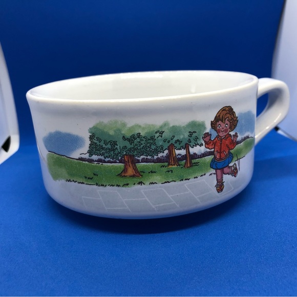 Vintage Campbells Kids Soup Bowl with Handle Girl Playing Hopscotch Cup - Picture 2 of 4